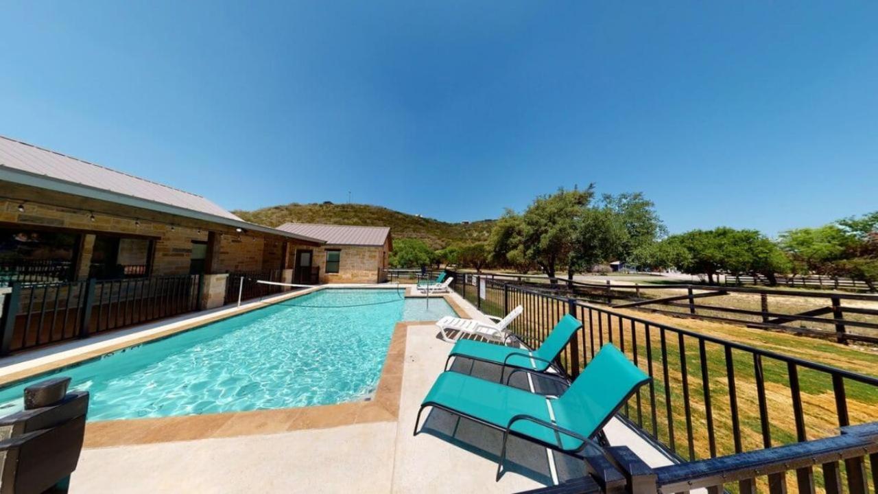 Heartstone Lodge Concan Bagian luar foto